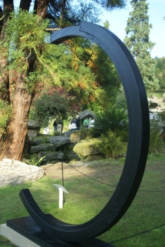 Bernar Venet - Arc 216.5°