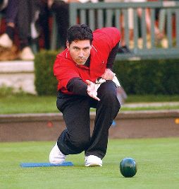 571px-lawn_bowling_-_tim_mason1
