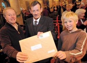 ATGM141209_Postie-01