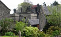 Well Dressings on Display 011