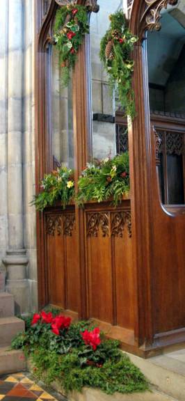 Church Christmas Flowers 035