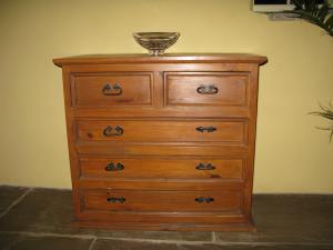 Chest of draws pic 1